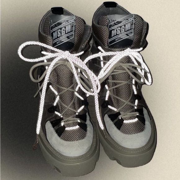 MSGM Panelled Laced Up Boots - Picture 4 of 9